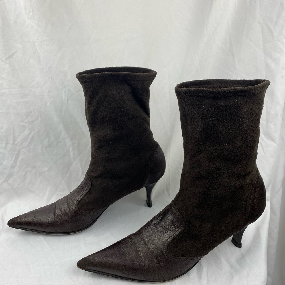 CASADEI art.
5706C
pellame
FETTUCCIA PELLE CM. 1 MORO
JANE MORO